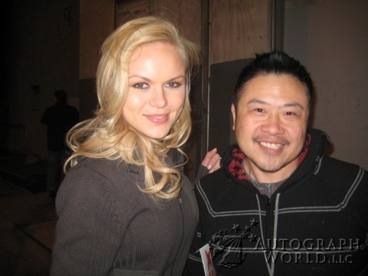 Anya Monzikova autograph