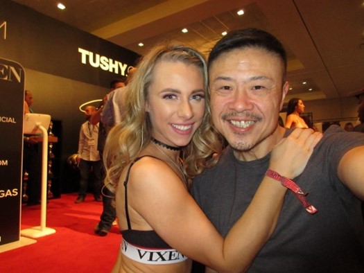 Anya Olsen autograph