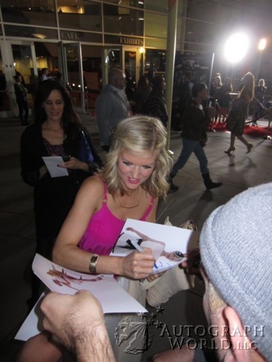 Arden Myrin autograph