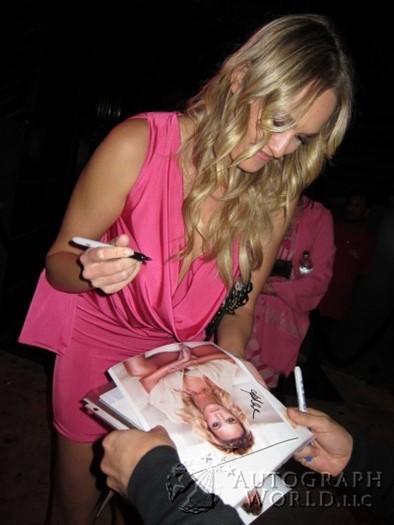 Ashlan Gorse autograph