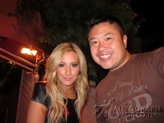 signing photo