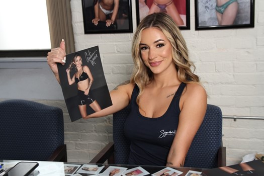 Autumn Marie autograph