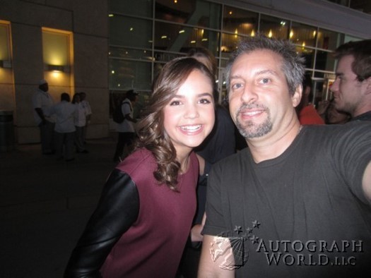 Bailee Madison autograph