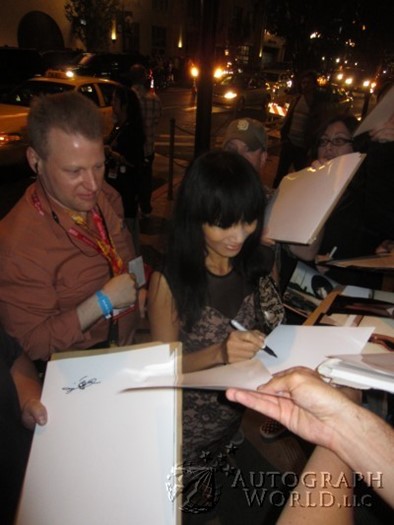 Bai Ling autograph
