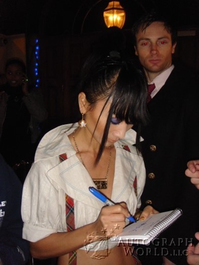 Bai Ling autograph