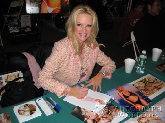 Barbara Moore autograph