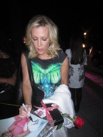 Barbara Niven autograph