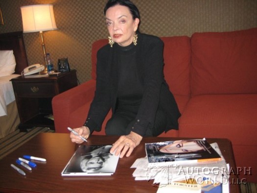 Barbara Steele autograph