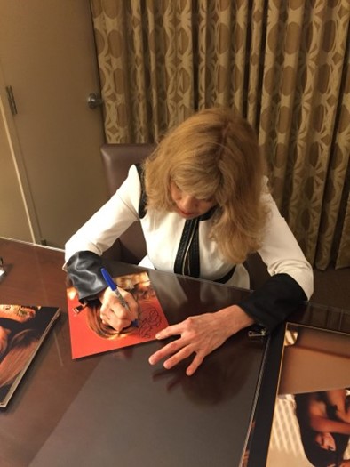 Barbi Benton autograph