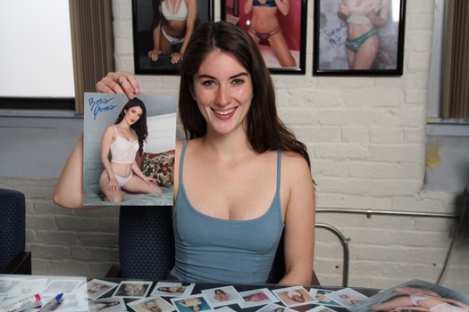 Bella Donna autograph