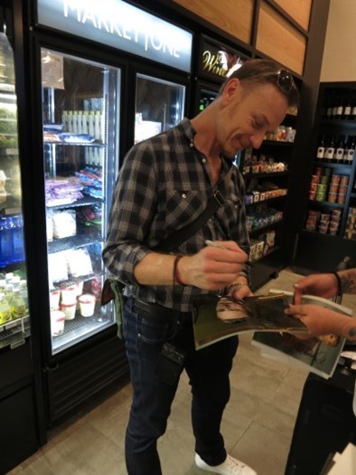 Ben Daniels autograph