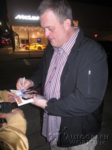 Billy Gardell autograph