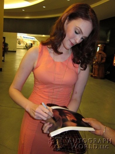 Bonnie Swencionis autograph