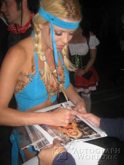 Brandie Moses autograph