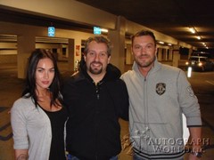 signing photo
