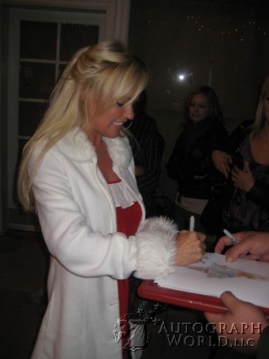 Bridget Marquardt autograph