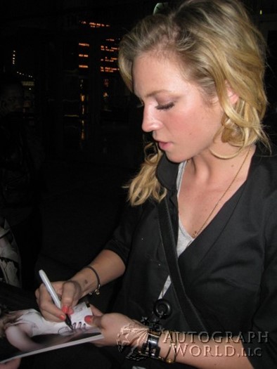 Brittany Snow autograph