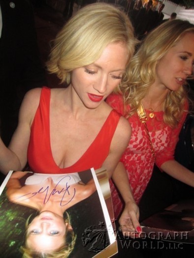 Brittany Snow autograph