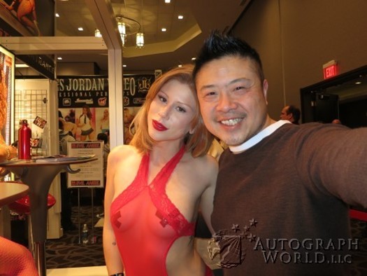 Brooklyn Lee autograph