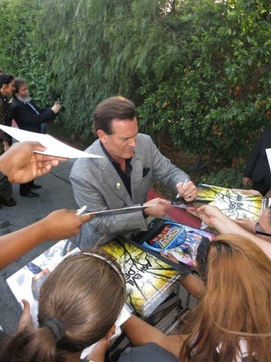 Bruce Campbell autograph