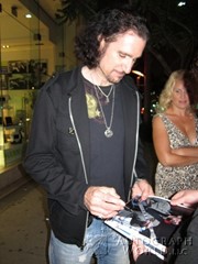 signing photo