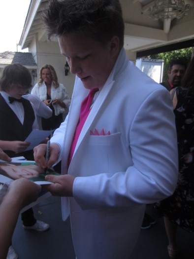 C.J. Berdahl autograph