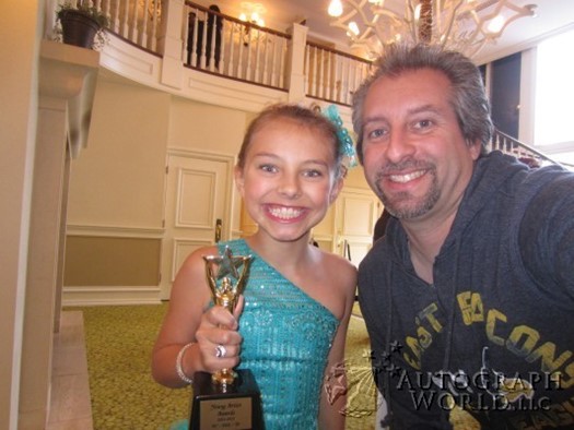 Caitlin Carmichael autograph