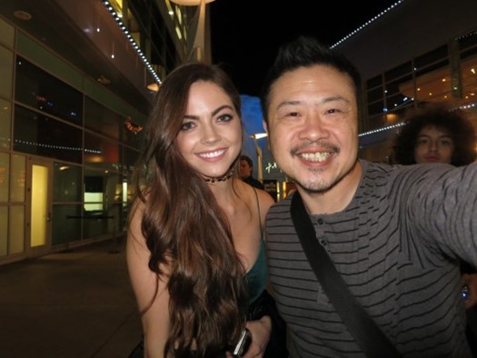 Caitlin Carver autograph