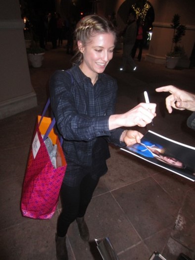 Caitlin Gerard autograph