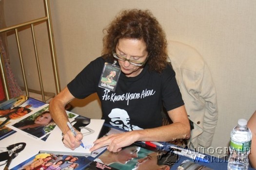 Caitlin O'Heaney autograph