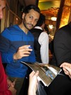 Cas Anvar signing proof