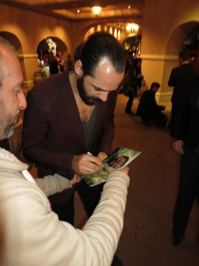 Casper Crump autograph