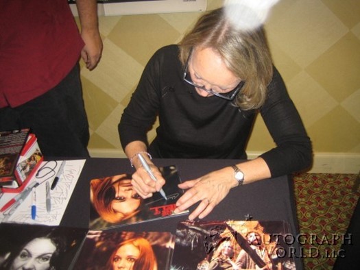 Catriona MacColl autograph