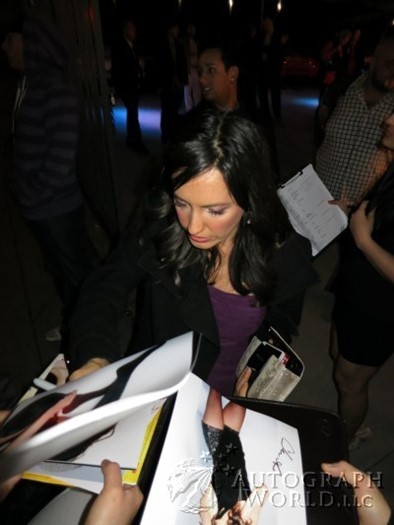 Charlene Amoia autograph