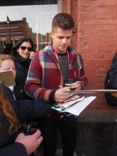 Charlie Carver autograph