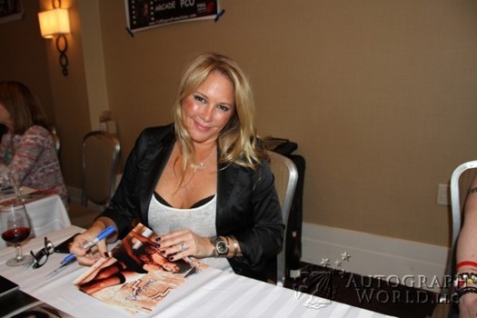 Charlie Spradling autograph