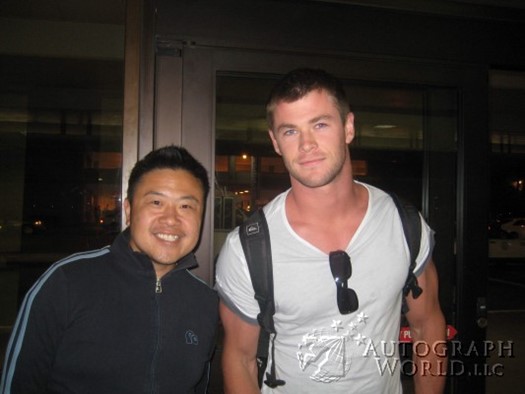 Chris Hemsworth autograph