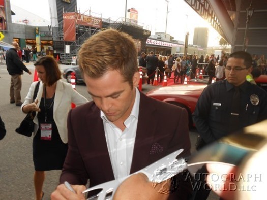 Chris Pine autograph