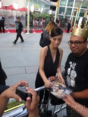 signing photo