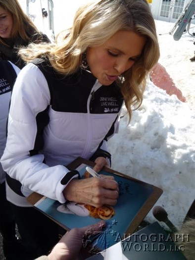Christie Brinkley autograph