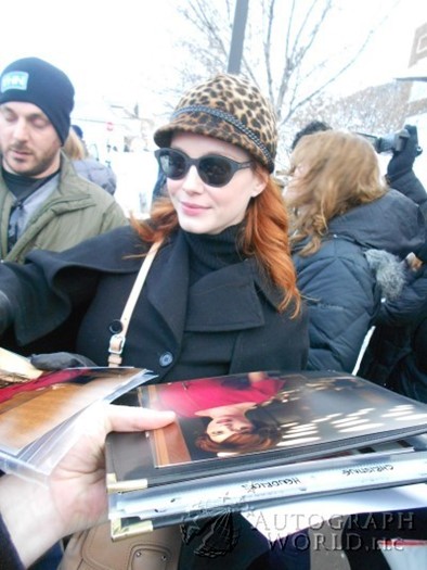 Christina Hendricks autograph