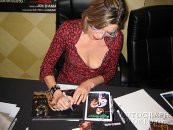 Cinzia Monreale autograph