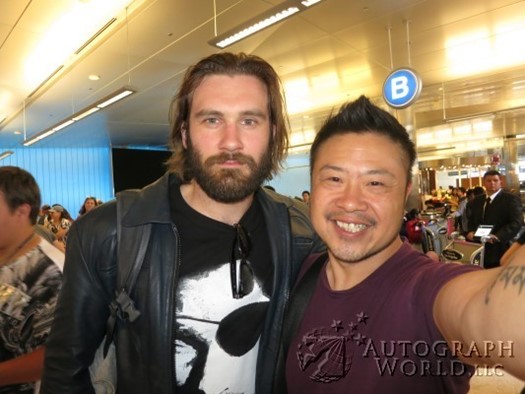 Clive Standen autograph