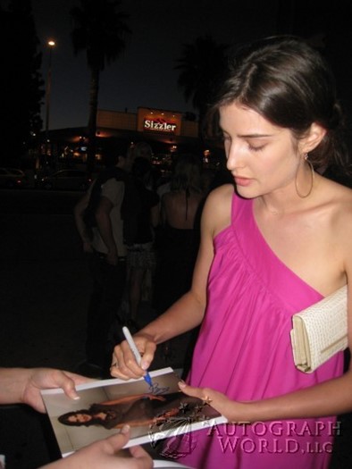 Cobie Smulders autograph