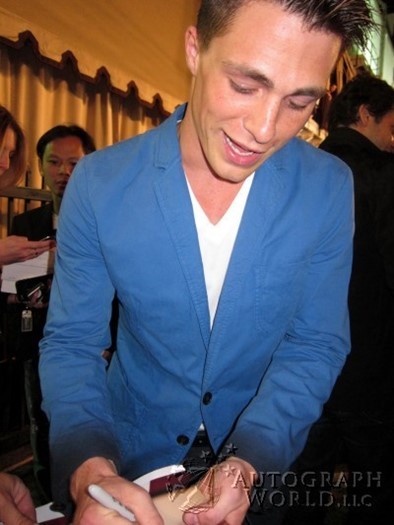 Colton Haynes autograph