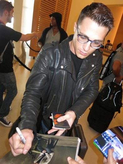 Colton Haynes autograph