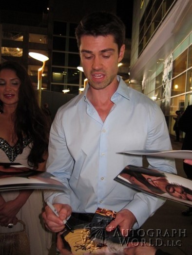 Corey Sevier autograph