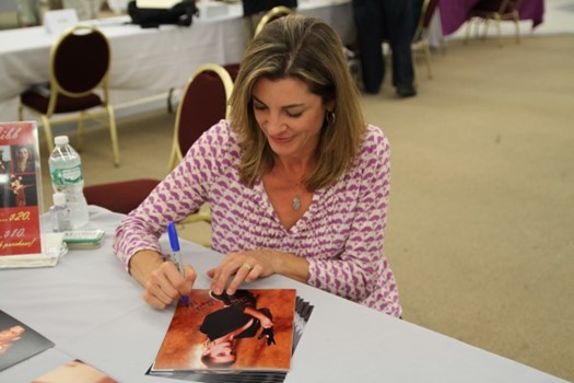Cynthia Gibb autograph