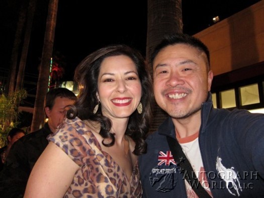 Dahlia Waingort autograph