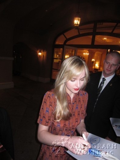 Dakota Johnson autograph